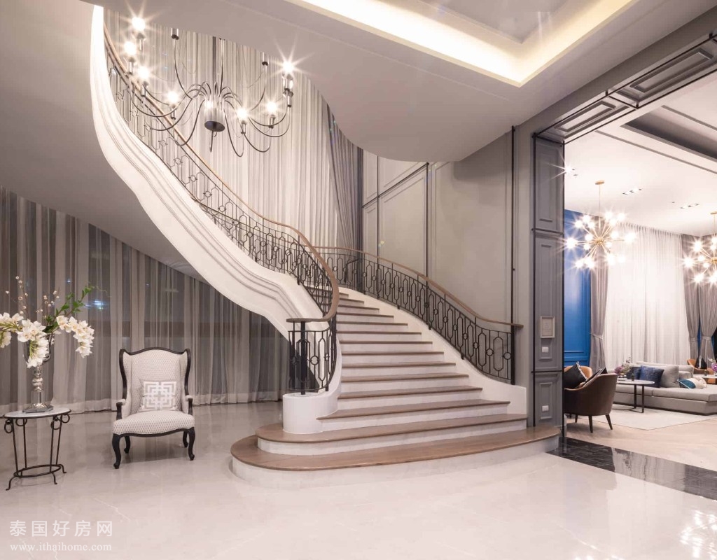 【推荐】knightbridge collage Ramkhamhaeng公寓租售 2卧43平米 售689万泰铢