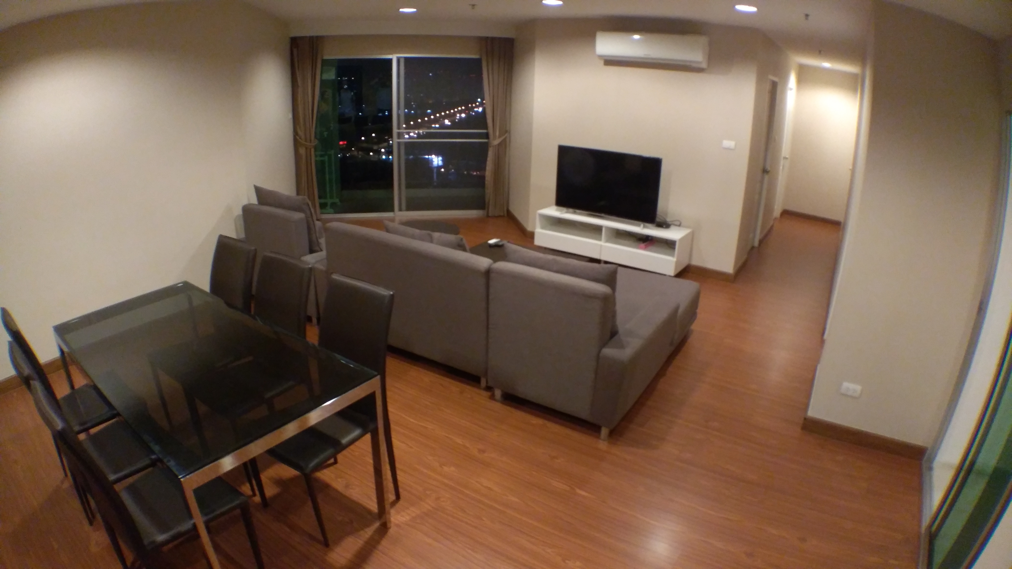 曼谷BELLE小区全新公寓出租，11000元/月