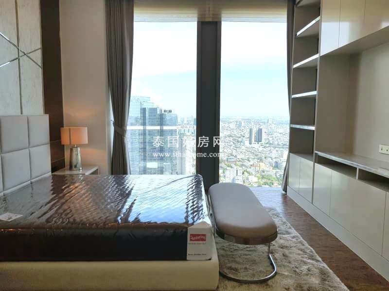 曼谷新地标丽兹卡顿酒店式奢华公寓出租！