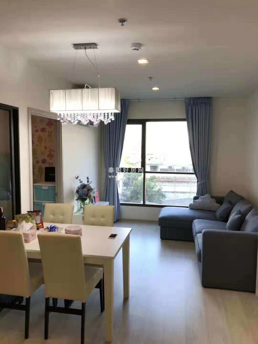 素坤逸沿线中段2房公寓23000铢出租