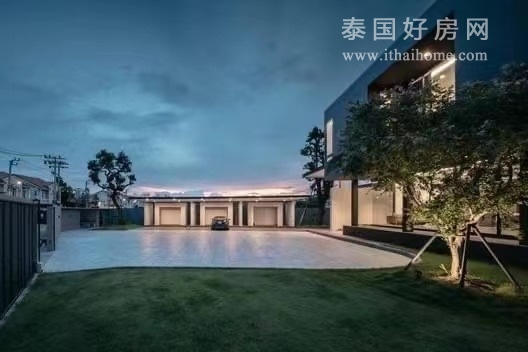 【推荐】曼谷pattanakarn全新概念式别墅出售 9房占地2,784平米 售2.5亿泰铢