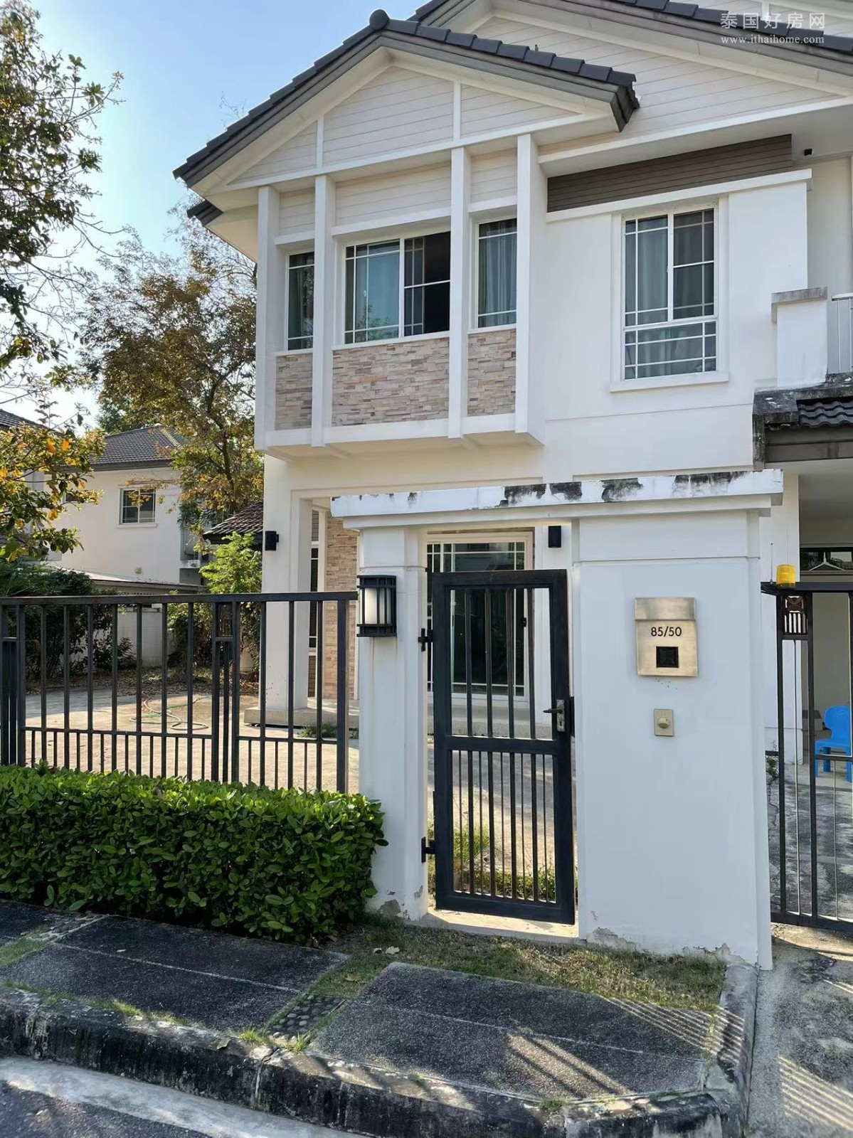 【推荐】Nanthawan Uthayan-Aksa 独栋别墅出售 5房416平米 售价1,300万泰铢