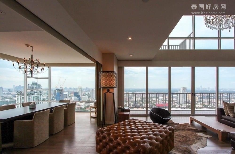 【推荐】Fullerton Sukhumvit ekamai顶层公寓出售 4卧290平米 售7,000万泰铢
