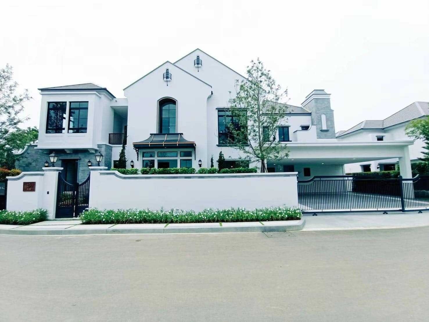 Nantawan Rama 9 - New Krungthepkretha 别墅出售 5卧608平米 9800万泰铢