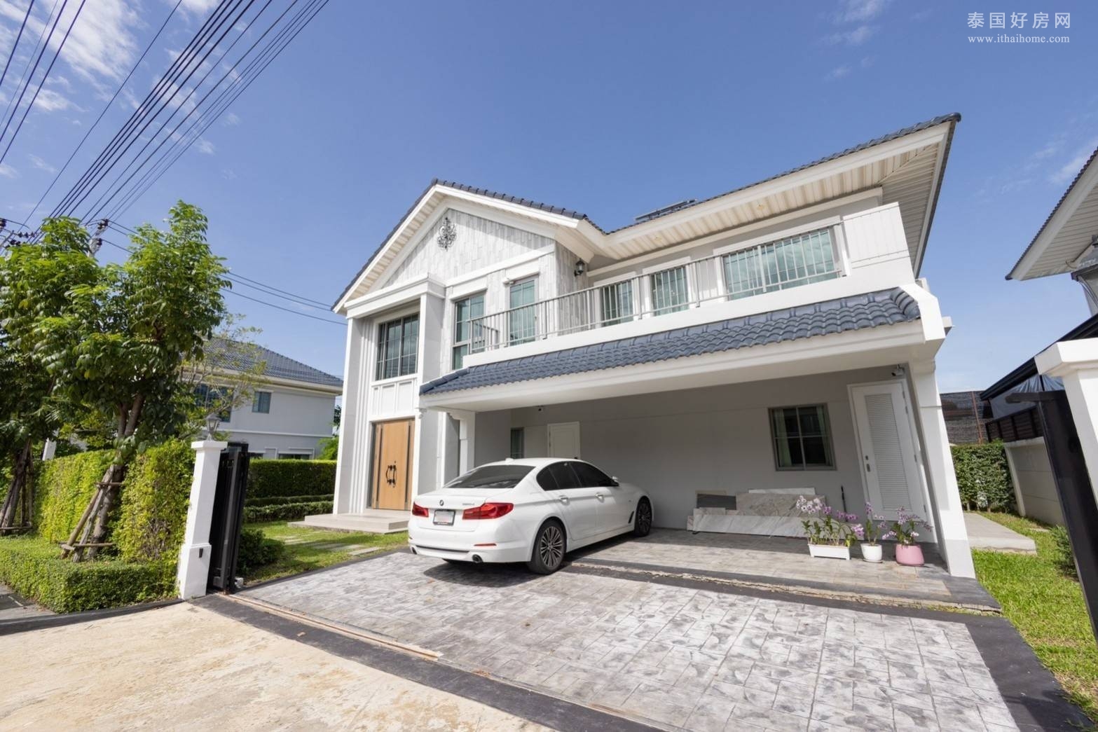 【推荐】Perfect Residence Sukhumvit 77-Suvarnabhumi 别墅出售 4卧240平米 2400万泰铢