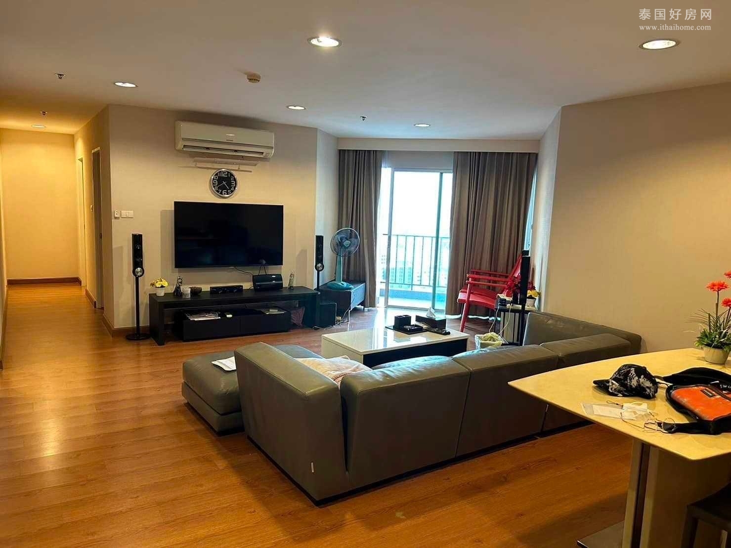 Belle Grand Rama9 公寓出售 3卧101平米 1400万泰铢