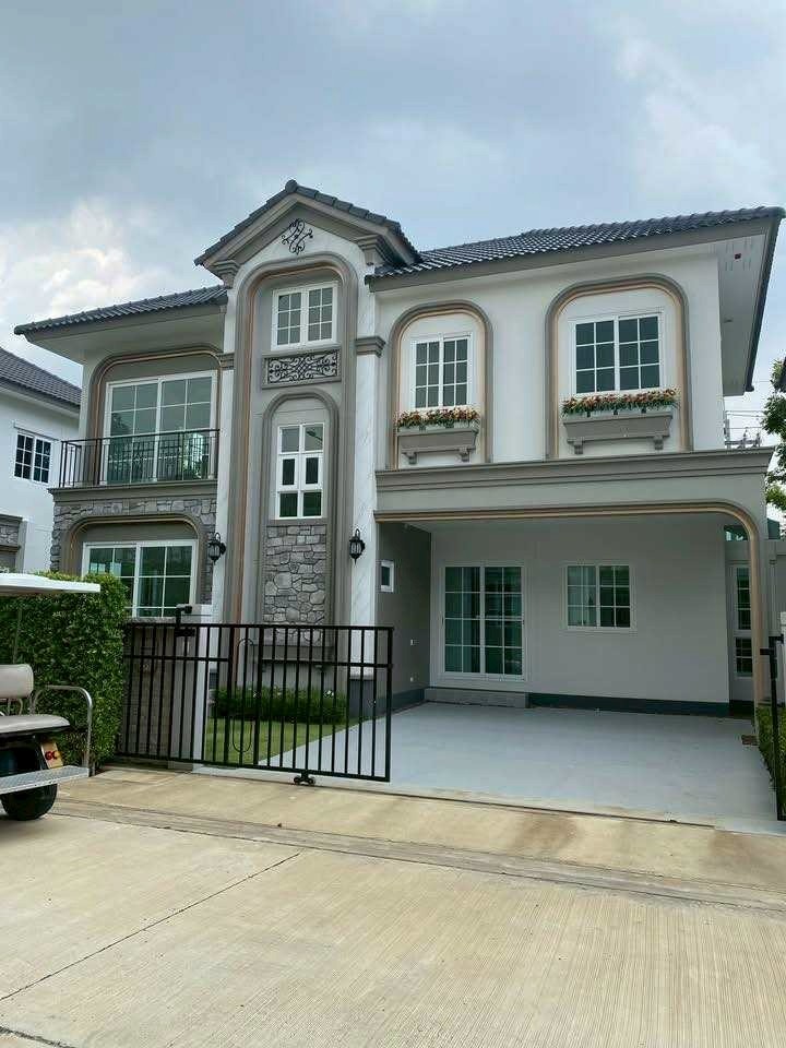 北榄府 | Grandio Bangna KM.5 独栋别墅出租 4卧 163平米 75,000泰铢/月（可养宠物）