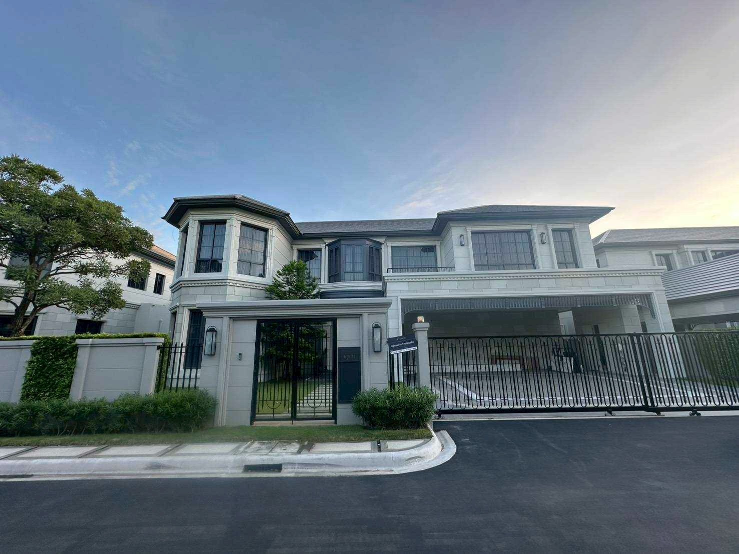 曼甲必区 | Narasiri Krungthepkreetha 独栋别墅出租/售 4卧 554平米 出租600,000泰铢/月，出售9500万泰铢