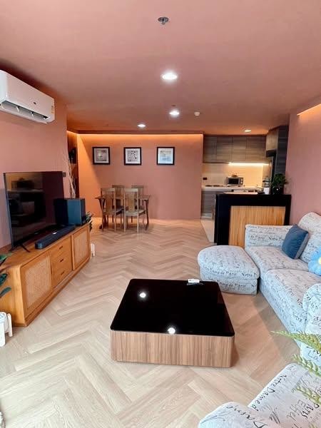 辉煌区 | Belle Grand Rama9 公寓出租/售 2卧 68平米 出租38,000泰铢/月，出售800万泰铢