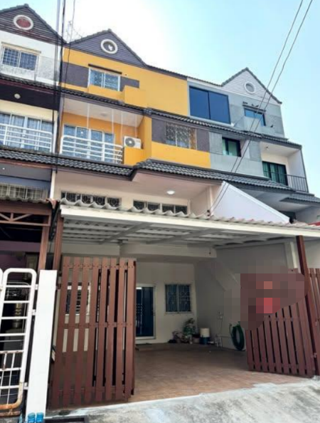 萱銮区 | Onnut — Phatthanakan 44 联排别墅出租/售 5卧 300平米 出租45,000泰铢/月，出售750万泰铢