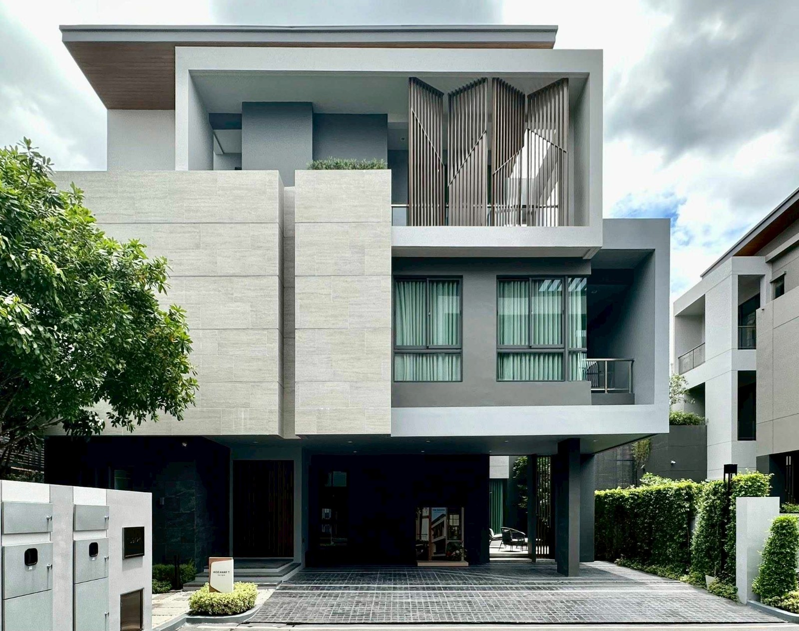 萱銮区 | The Gentry Phatthanakan 2 豪华样板房出租 5卧 560平米 550,000泰铢/月