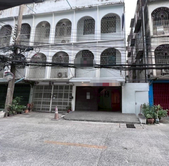 邻铃区 | Home Office — Rama 9区域，靠近地铁站 家庭办公室出租 160平米 出租38,000泰铢/月，出售850万泰铢