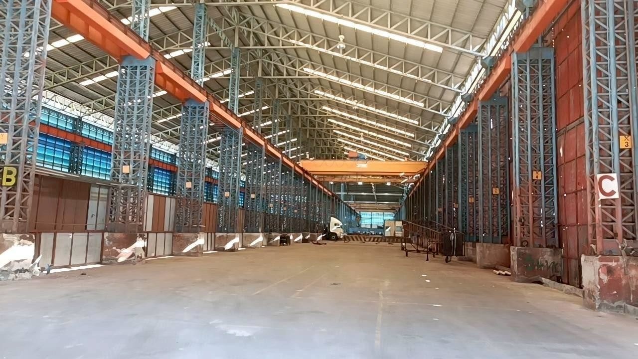 龙仔厝府 | Mahachai — Kokkham 适合堆放钢材的仓库出租 1,000平米 每平米180泰铢/月