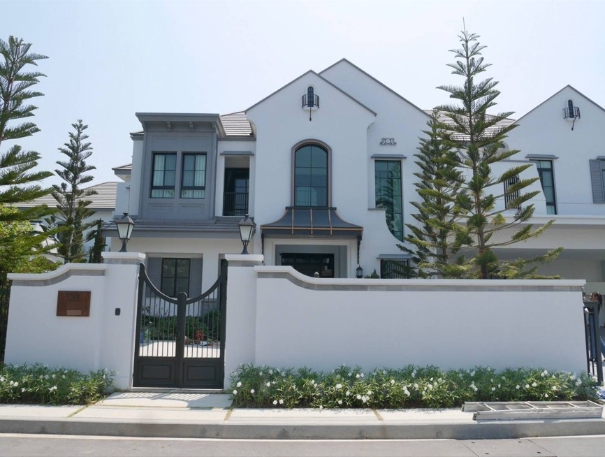 沙攀松区 | Nantawan Rama 9 - New Krungthepkretha 独栋别墅出租 5卧 580平米 550,000泰铢/月