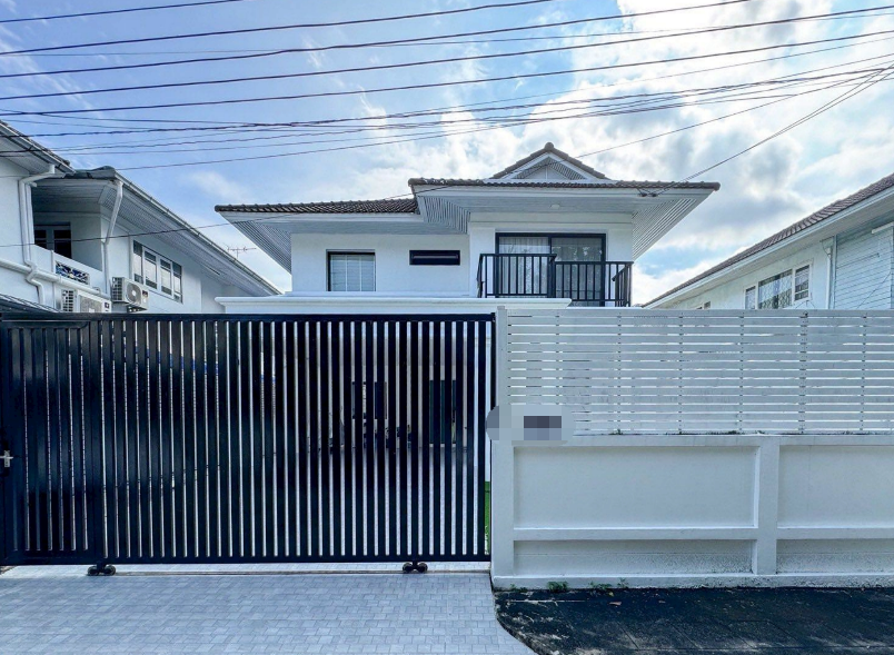 拉甲邦区 | Perfect Place Ramkhamhaeng 164 独栋别墅出租 3卧 180平米 35,000泰铢/月