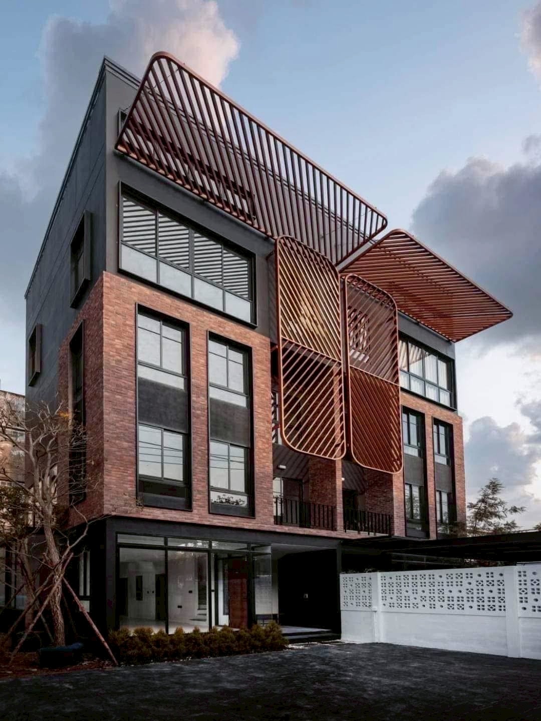 拉抛区 | Lat Phrao — Chok Chai 家庭办公室出租 3卧 220平米 70,000泰铢/月