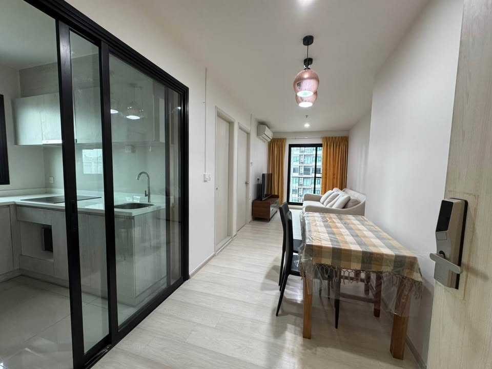 辉煌区 | Life Asoke 公寓出租 2卧 55平米 31,000泰铢/月