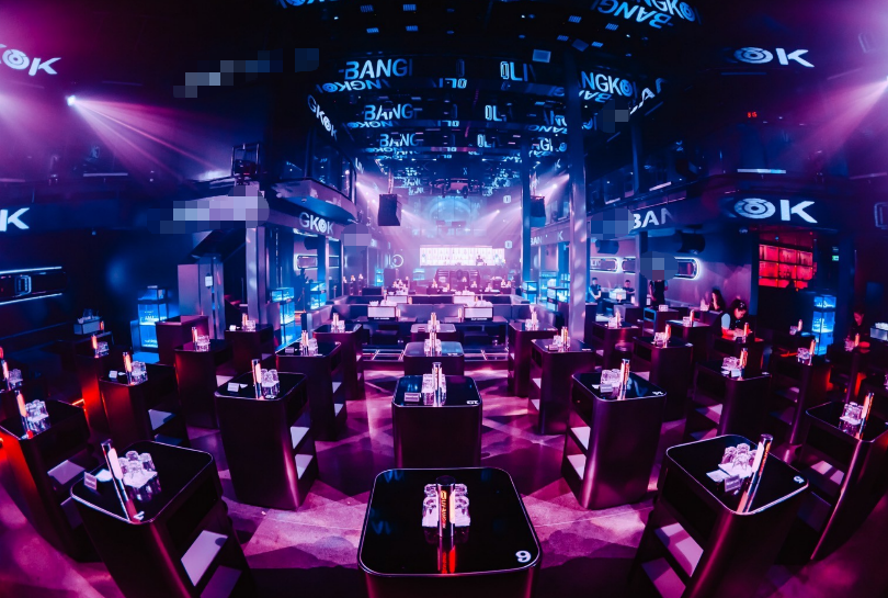 Ekkamai 黄金地段｜酒吧夜店整店转让・即接手营业 面积2,100平米 125万泰铢/月