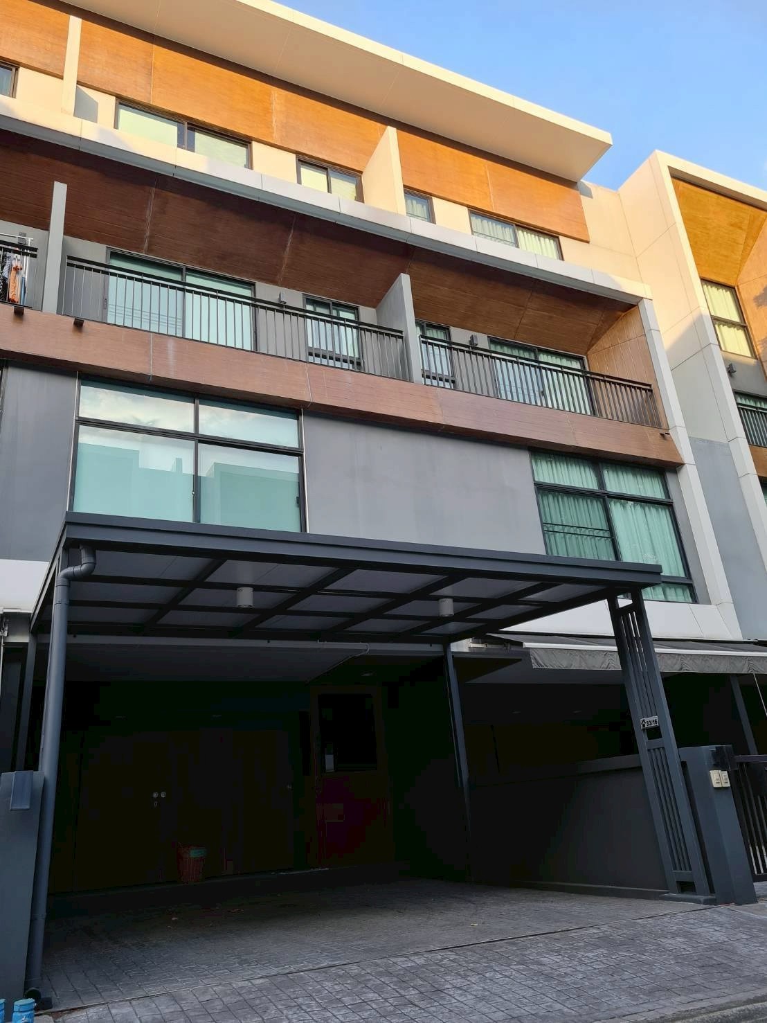 曼柯廉区 | Arden Rama 3 联排别墅出租 3卧 200平米 出租70,000泰铢/月，出售1750万泰铢