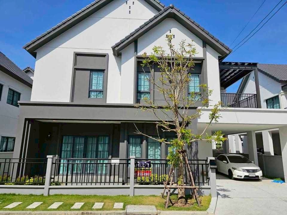 北榄府 | Centro Bangna（2期）独栋别墅出租 4卧 280平米 130,000泰铢/月