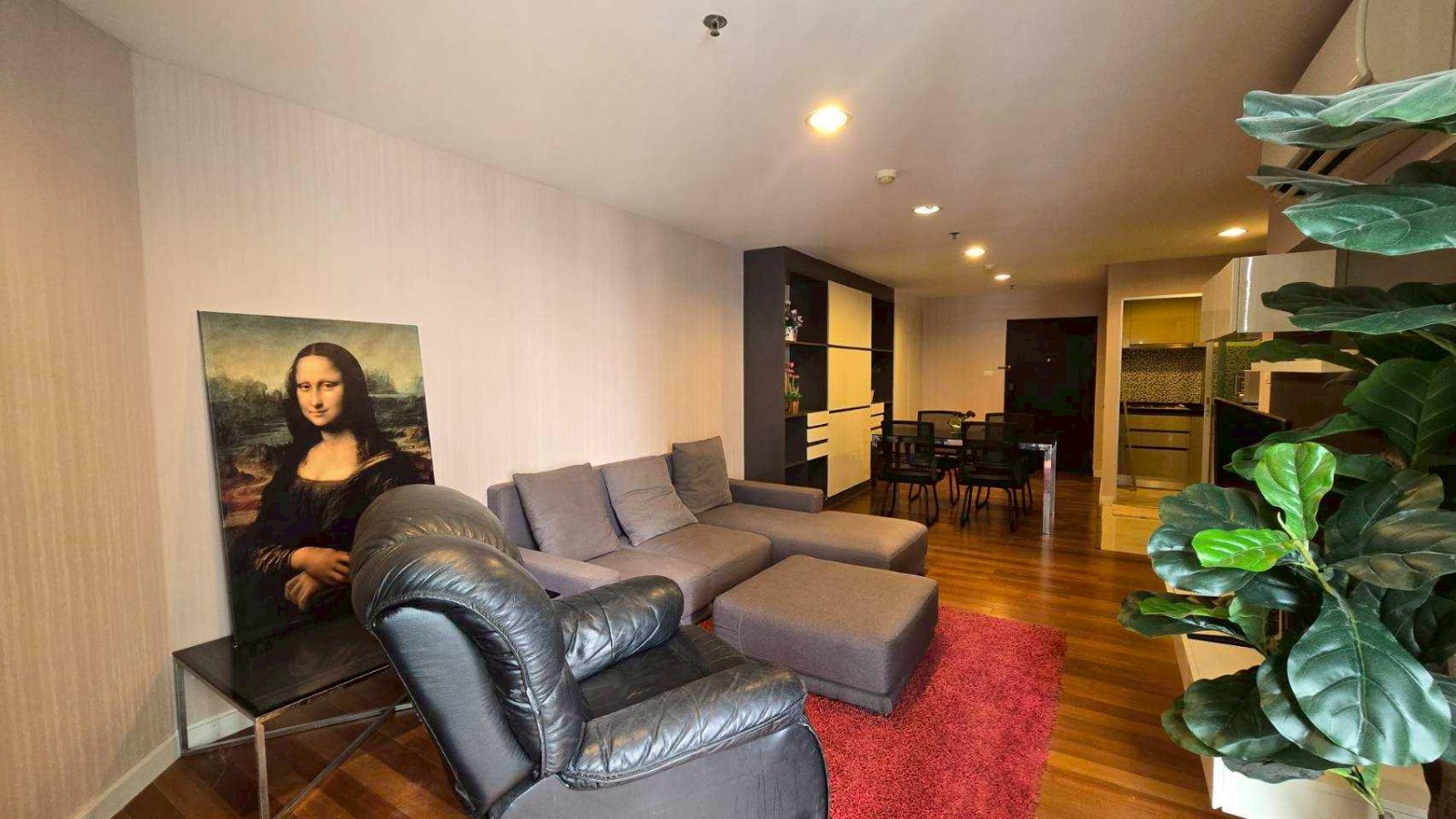 辉煌区 | Belle Grand Rama9 公寓出租/售 3卧 100平米 出租50,000泰铢/月，出售1290万泰铢