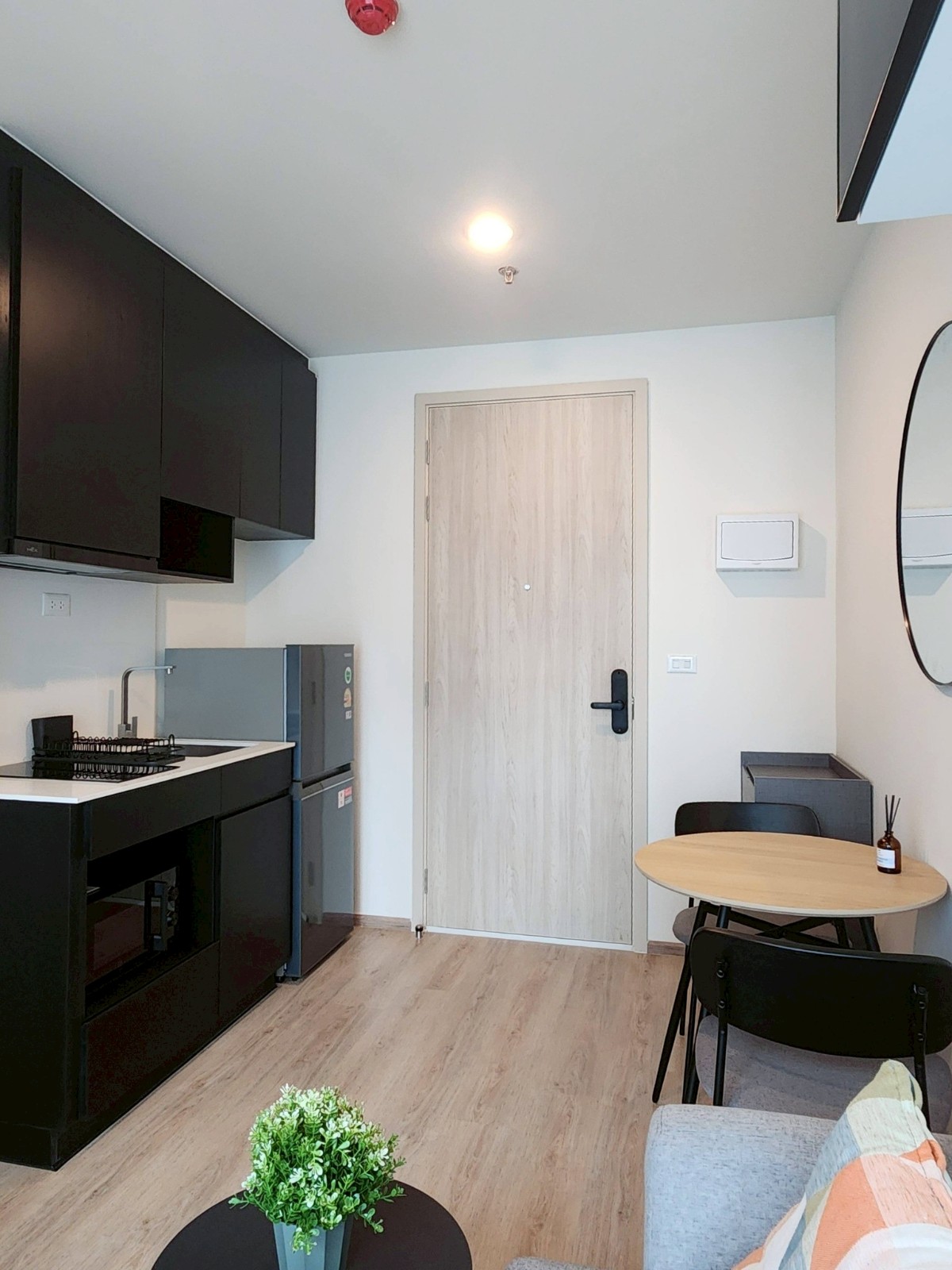 辉煌区 | Nue District R9 公寓出租 1卧 26.5平米 22,000泰铢/月