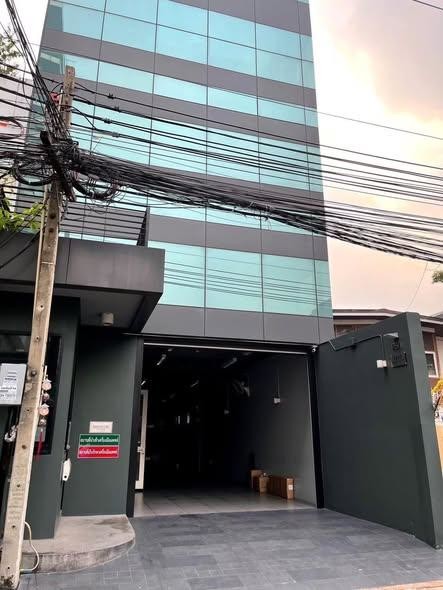 瓦他那区 | Thonglor 23 独栋办公住宅出租 瓦他那区900平米 租金230,000泰铢/月