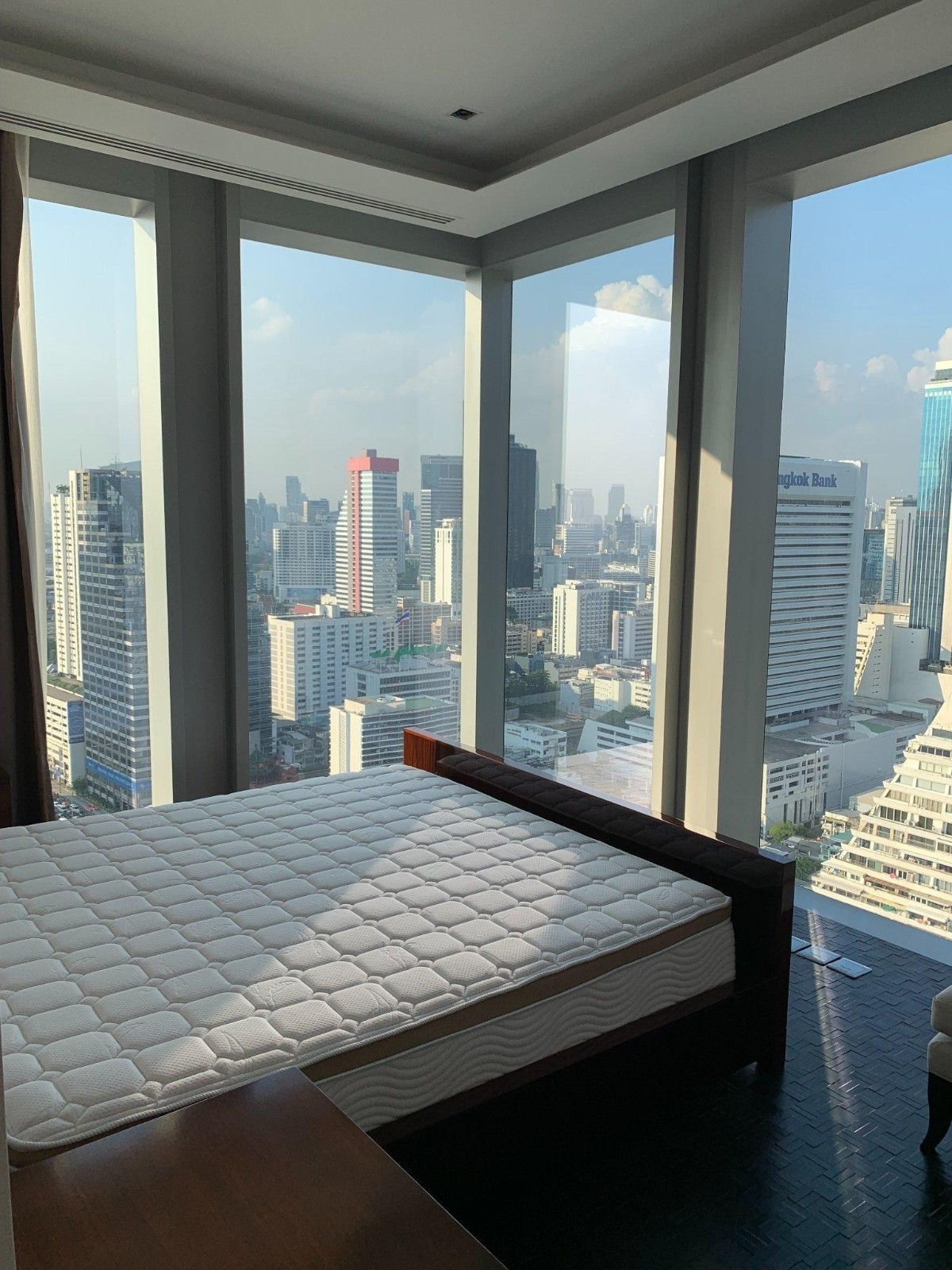 沙吞区｜The Ritz-Carlton Residences Bangkok豪华公寓出售 3+1卧211平米 68,000,000泰铢