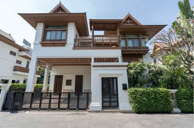 曼谷 沙吞区（Sathon） | L&H Villa Sathon独栋别墅出租 426平方米 租金180,000泰铢/月起
