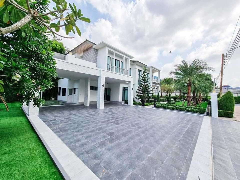 曼谷 拉甲邦区 | Perfect Masterpiece Sukhumvit 77独栋别墅出售/出租 5卧5卫585平方米 租金285,000泰铢/月｜售价39,500,000泰铢