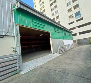 曼谷-萱銮区 | Phatthanakan 3x巷—市中心黄金地段！带办公室仓库出租 400平米 55,000泰铢/月