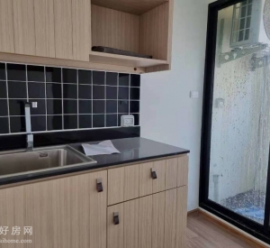 Unio S72小户型公寓出售 开间23平米 售210万泰铢