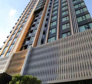 Life Sukhumit 62公寓出租  开间25平米 8500泰铢/月 靠近地铁站