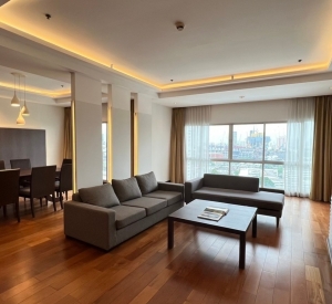 【推荐】Royal Residence Park 公寓出租 4卧275平米 170,000泰铢/月