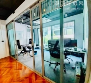 Office Thonglor 23 办公楼出租 3楼207平米 16万泰铢/月