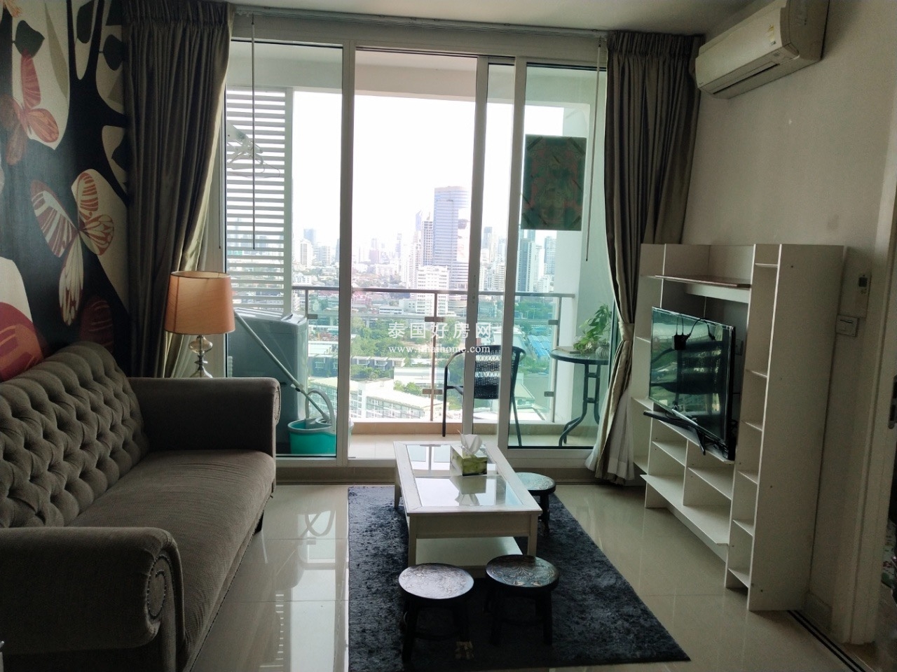 曼谷TC Green 公寓 一室一厅出租，家具齐全，拎包入
