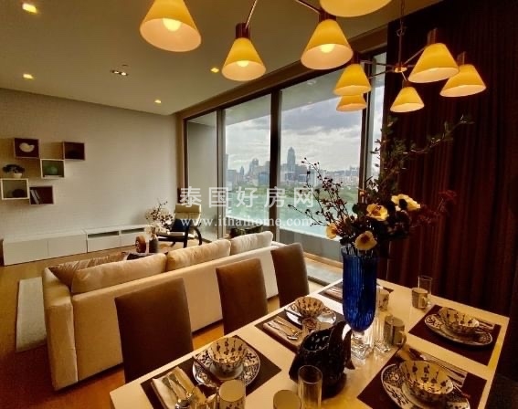 【推荐】萨拉丹豪宅公寓租售 2卧133平米 15万铢/月