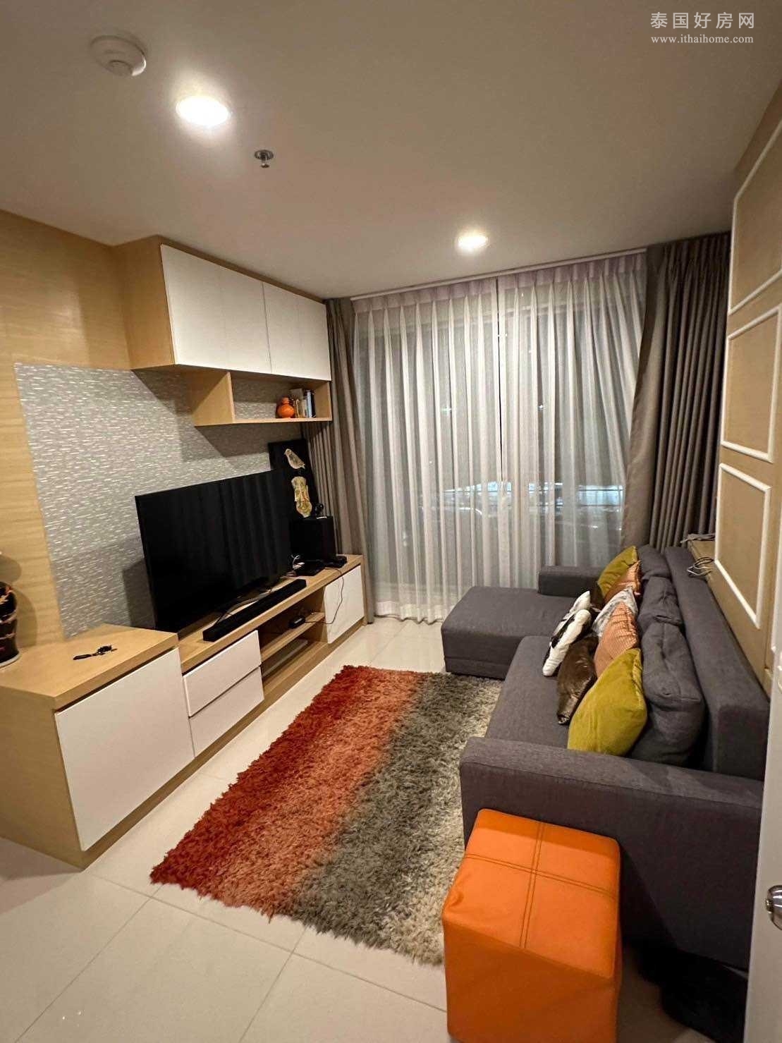 Life @ Ratchada-Huay Kwang 公寓出售 2卧64平米 450万泰铢