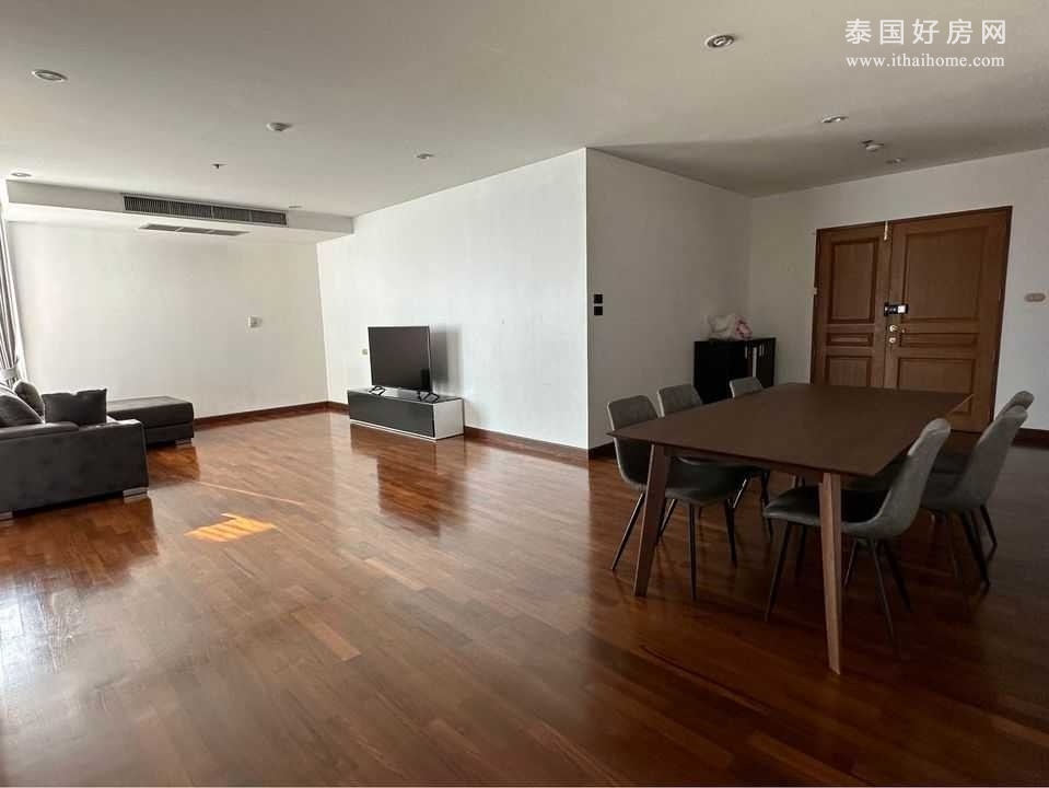 Grand Langsuan 公寓出租 3卧150平米 80,000泰铢/月