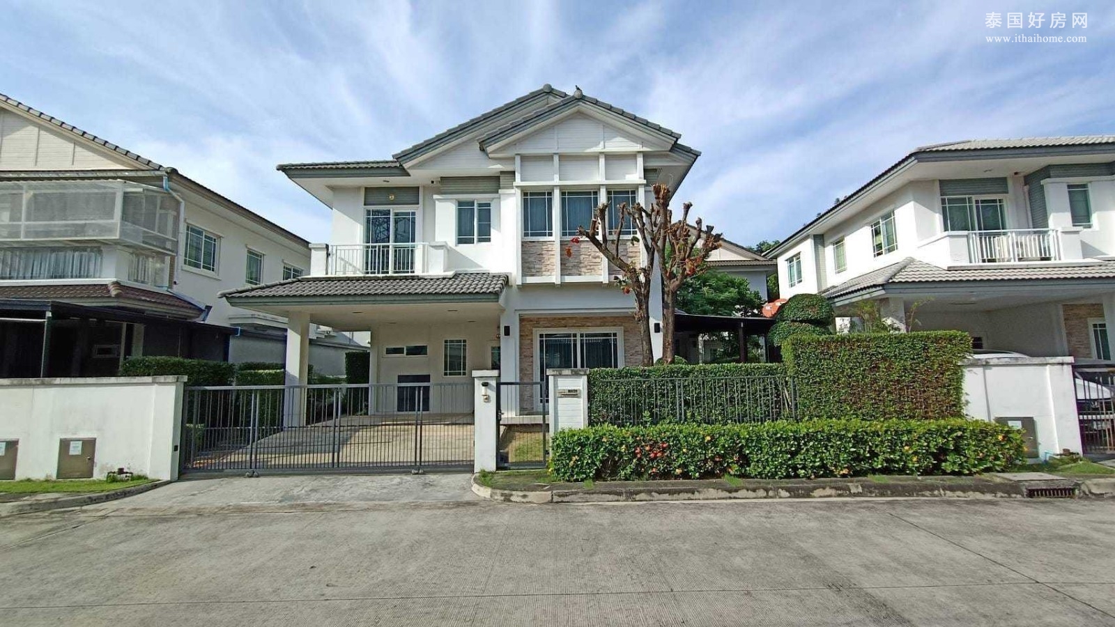 Manthana Onnut - Wongwaen 3 独栋别墅出售 3卧 186平米 765万泰铢