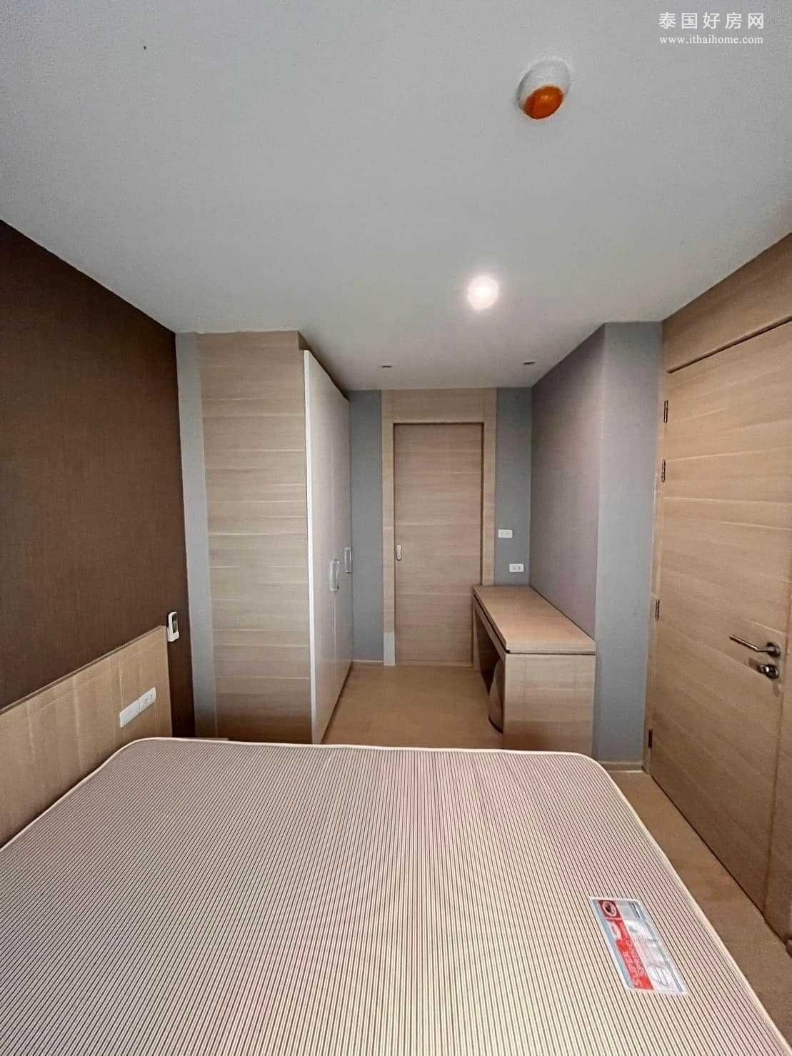 挽叻区 | Klass Silom 公寓出租/售 1卧 33平米 租金23,000泰铢/月，售价489万泰铢