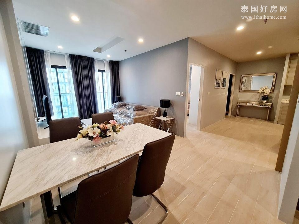 巴吞旺区 | Noble Ploenchit 公寓出租 2卧 100平米 80,000泰铢/月