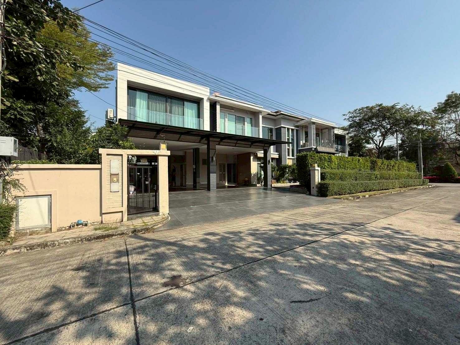 沙攀松区 | Perfect Masterpiece Rama 9-Krungthep Kreetha 独栋别墅出租 5卧 500平米 190,000泰铢/月