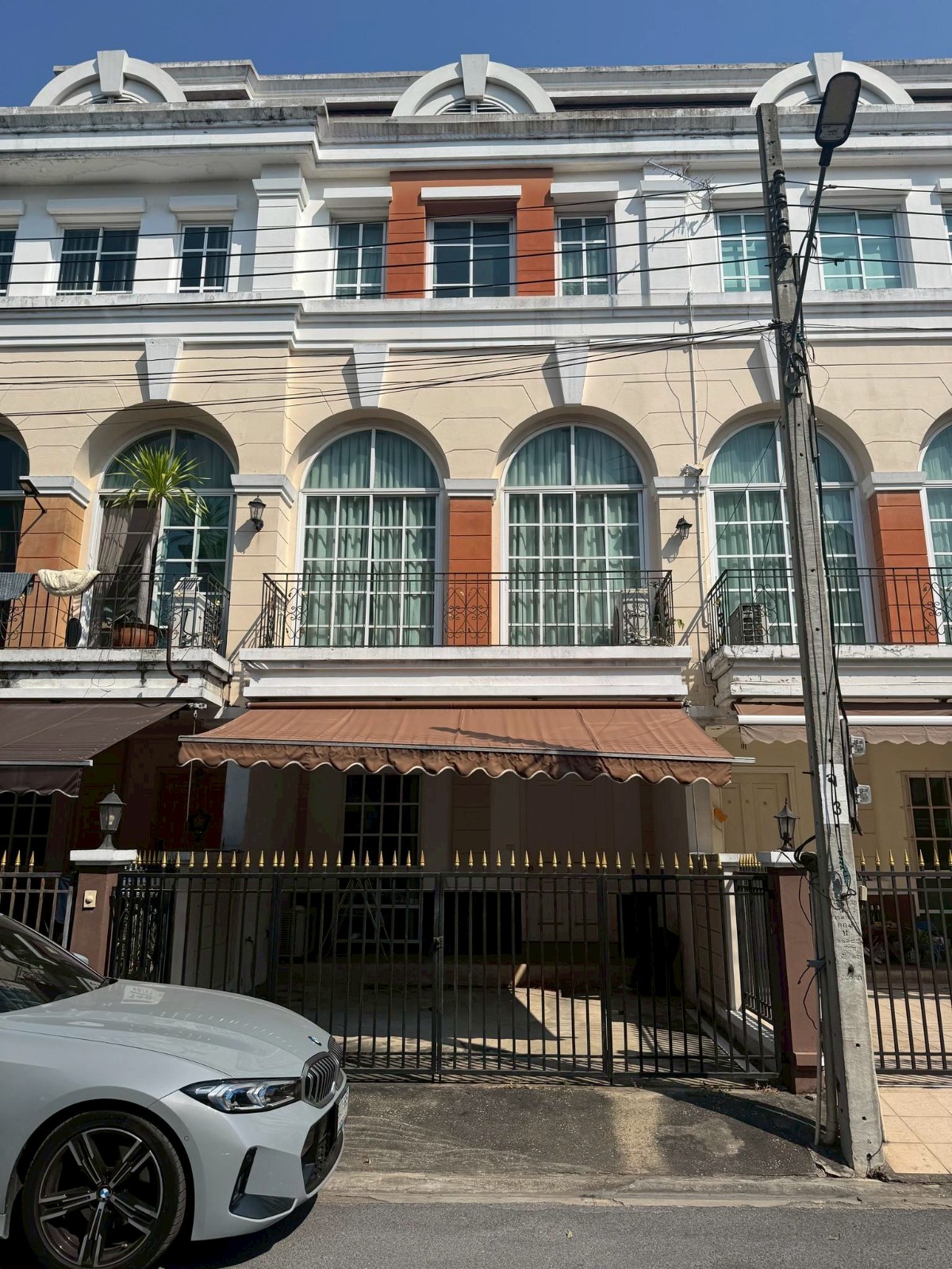 拉抛区 | Plus City Park Village-Lat Phrao 71 联排别墅出租 3卧 88平米 25,000泰铢/月