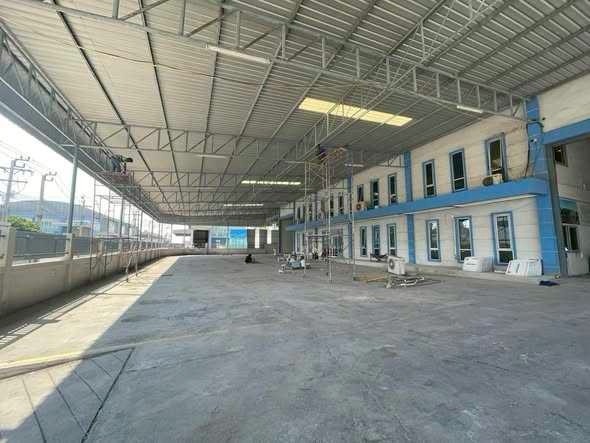 北榄府 |【紫色区】Bang Phli工业园区附近 工厂仓库出租 2,000平米 220,000泰铢/月