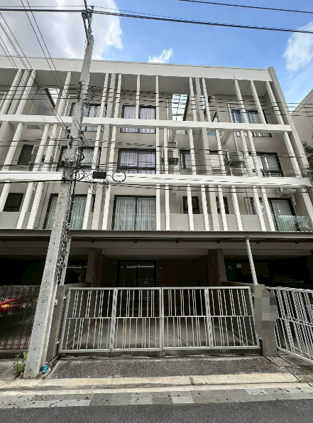 邦纳区 | Samrong — Bearing区域 联排别墅出租 4卧 220平米 35,000泰铢/月（可注册公司）