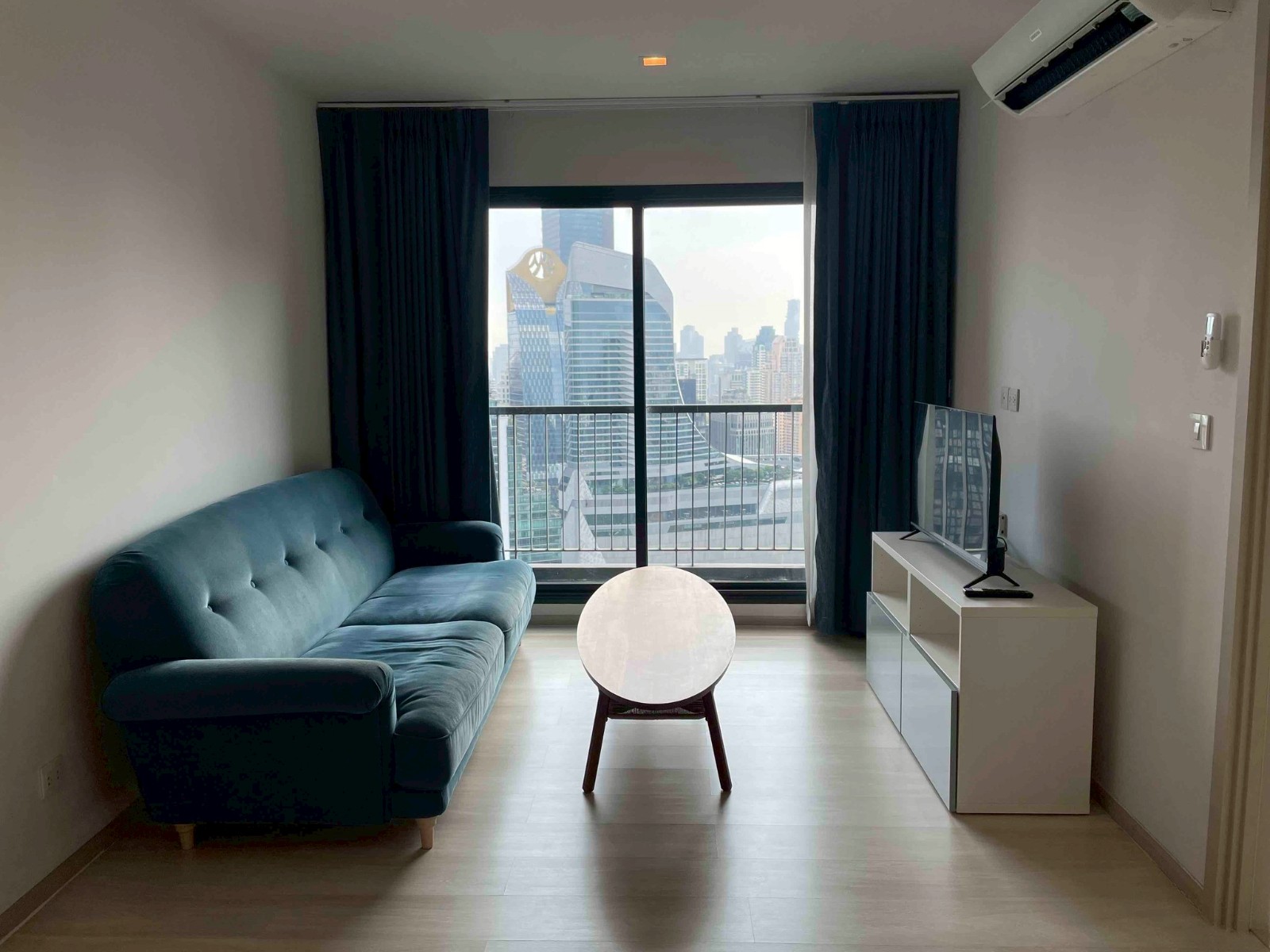 巴吞旺区 | Life One Wireless 公寓出租 2卧 63平米 60,000泰铢/月