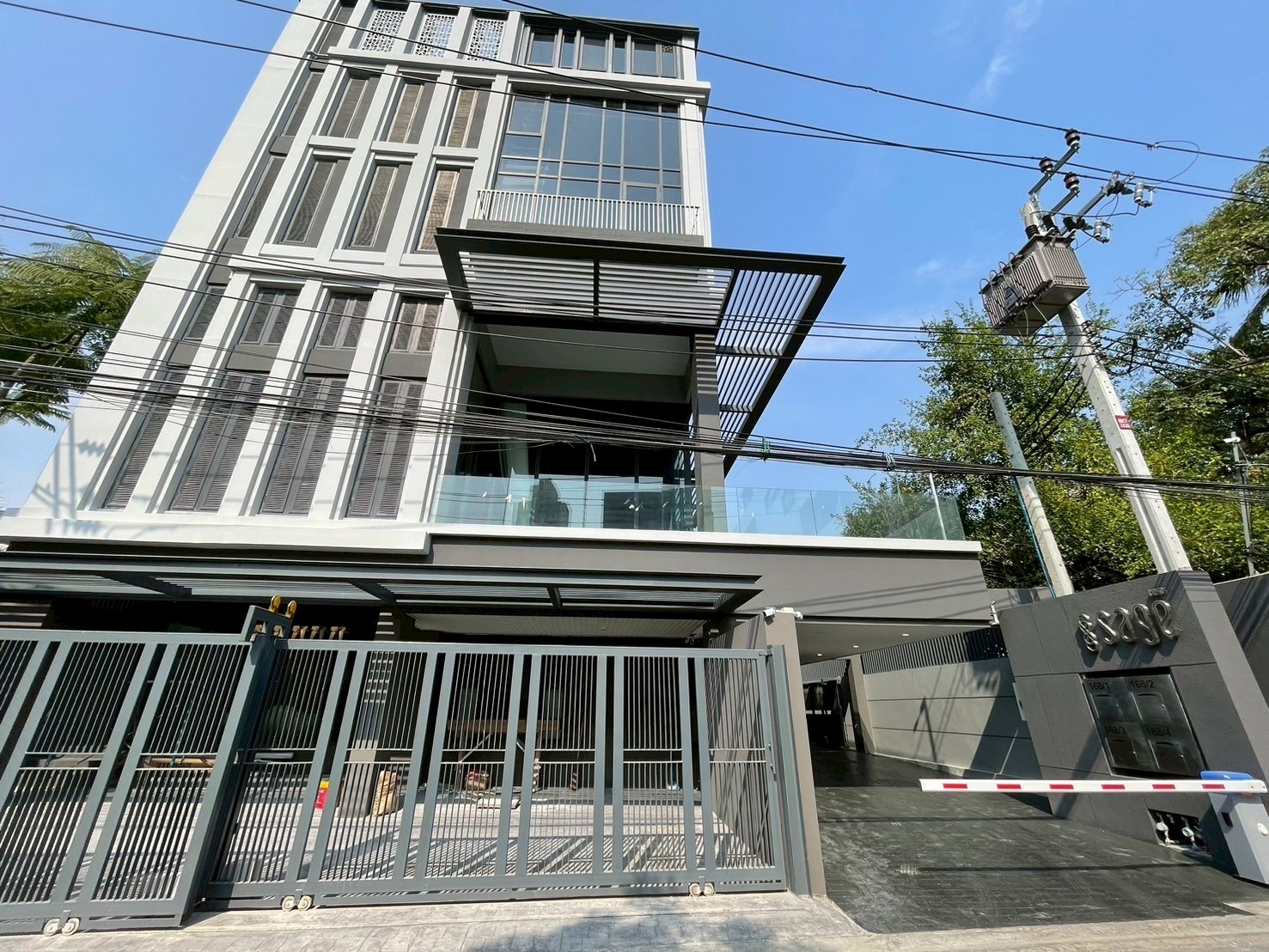 瓦他那区 | Sage Thonglor 豪华别墅出租 3卧 362平米 250,000泰铢/月