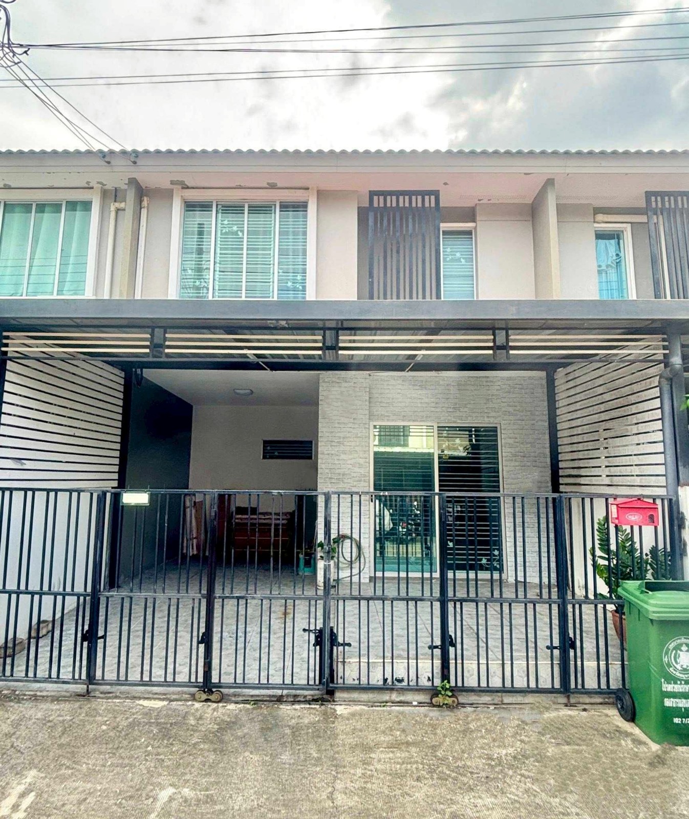 北榄府 | PRUKSA VILLE 66/2 BANGNA – NHAMDAENG 联排别墅出售 3卧 110平米 226万泰铢