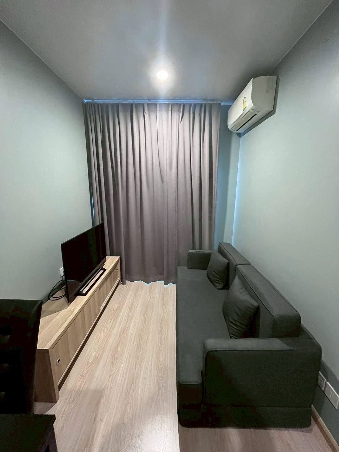 辉煌区 | Noble Revolve Ratchada 2 公寓出租/售 1卧 26平米 出租16,000泰铢/月，出售369万泰铢